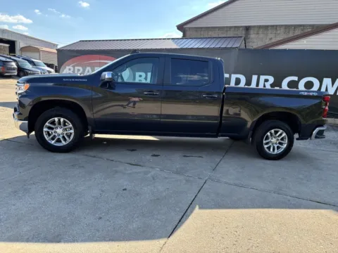 More photos of 2023 Chevrolet Silverado 1500 LT at Chillicothe Truck, OH
