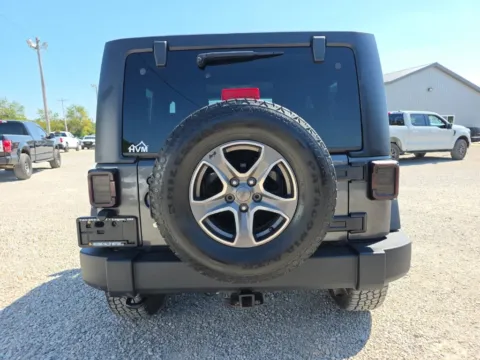 More photos of 2018 Jeep Wrangler JK Rubicon at Chillicothe Truck, OH