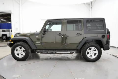 More photos of 2016 Jeep Wrangler Unlimited Sport at Chillicothe Truck, OH