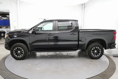 More photos of 2024 Chevrolet Silverado 1500 ZR2 at Chillicothe Truck, OH