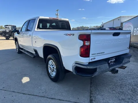 More photos of 2022 Chevrolet Silverado 2500HD LT at Chillicothe Truck, OH