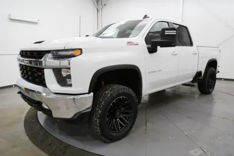 Another view of 2023 Chevrolet Silverado 2500HD LT for sale in Chillicothe, OH at Chillicothe Truck