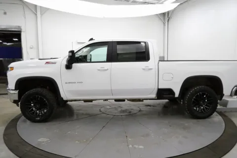 More photos of 2023 Chevrolet Silverado 2500HD LT at Chillicothe Truck, OH