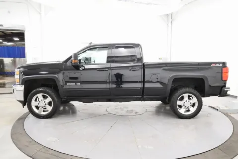 More photos of 2017 Chevrolet Silverado 2500HD LT at Chillicothe Truck, OH