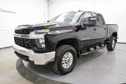 Another view of 2021 Chevrolet Silverado 2500HD LT for sale in Chillicothe, OH at Chillicothe Truck