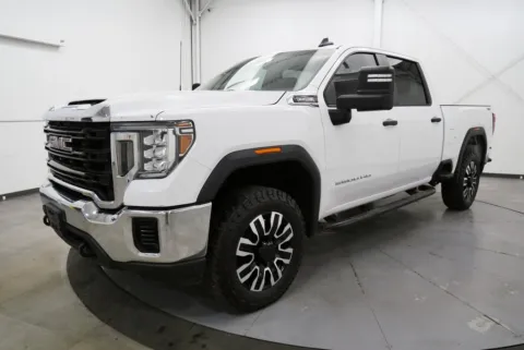 Another view of 2020 GMC Sierra 2500HD for sale in Chillicothe, OH at Chillicothe Truck