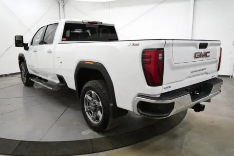 More photos of 2025 GMC Sierra 3500HD SLT at Chillicothe Truck, OH