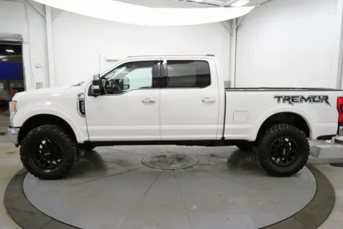 More photos of 2022 Ford F-350SD King Ranch at Chillicothe Truck, OH