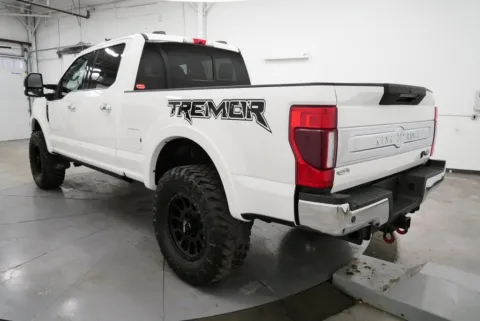 More photos of 2022 Ford F-350SD King Ranch at Chillicothe Truck, OH