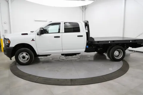 More photos of 2024 Ram 3500 Tradesman at Chillicothe Truck, OH