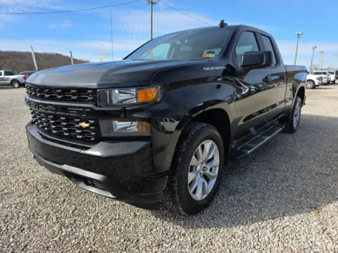 Another view of 2019 Chevrolet Silverado 1500 Custom for sale in Chillicothe, OH at Chillicothe Truck
