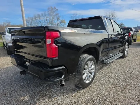 More photos of 2019 Chevrolet Silverado 1500 Custom at Chillicothe Truck, OH