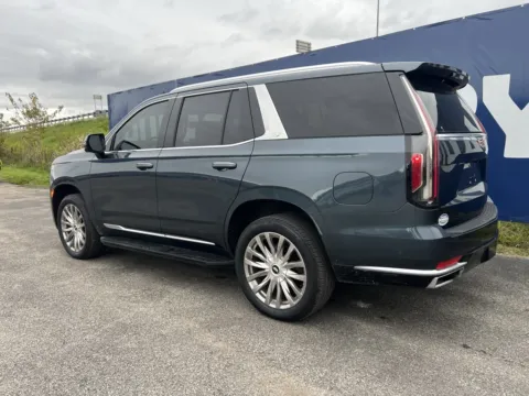 More photos of 2021 Cadillac Escalade Premium Luxury at Chillicothe Truck, OH