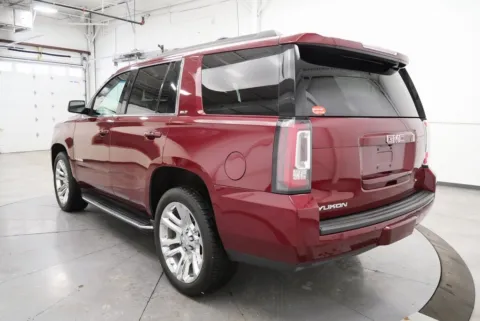 More photos of 2018 GMC Yukon SLT at Chillicothe Truck, OH