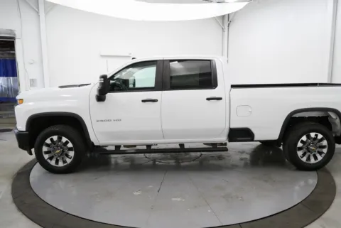 More photos of 2020 Chevrolet Silverado 2500HD Work Truck at Chillicothe Truck, OH