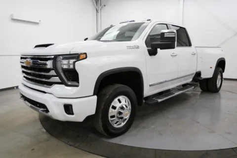 Another view of 2024 Chevrolet Silverado 3500HD High Country for sale in Chillicothe, OH at Chillicothe Truck