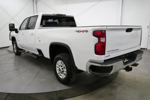 More photos of 2022 Chevrolet Silverado 2500HD LT at Chillicothe Truck, OH