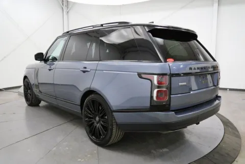 More photos of 2019 Land Rover Range Rover 5.0L V8 Supercharged at Chillicothe Truck, OH