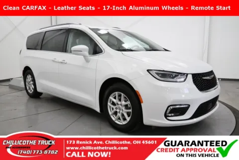White 2021 Chrysler Pacifica Touring L for sale in Chillicothe, OH
