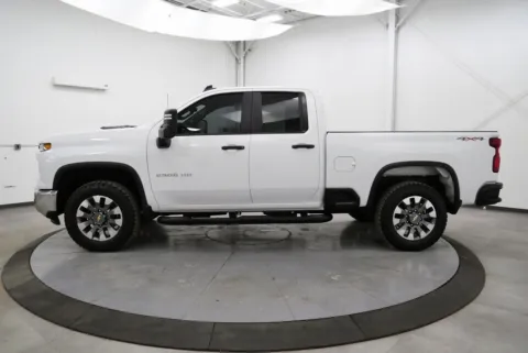 More photos of 2024 Chevrolet Silverado 2500HD Custom at Chillicothe Truck, OH