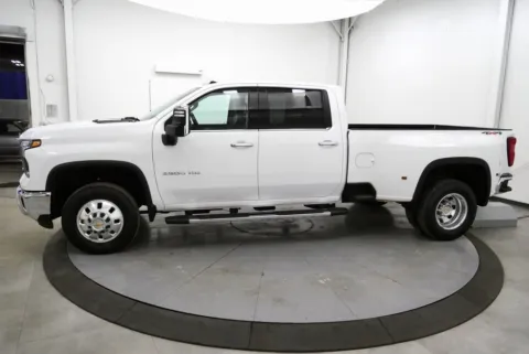 More photos of 2024 Chevrolet Silverado 3500HD LTZ at Chillicothe Truck, OH