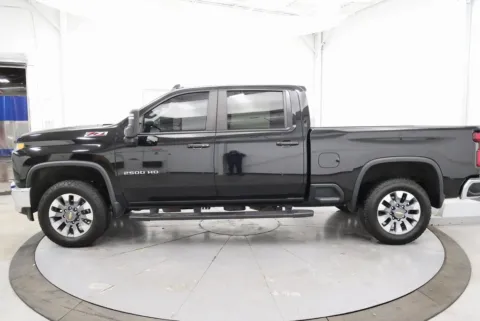 More photos of 2021 Chevrolet Silverado 2500HD LT at Chillicothe Truck, OH