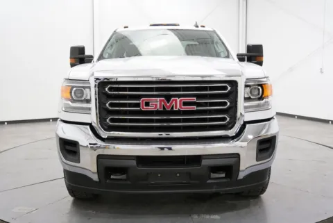 Photos of 2018 GMC Sierra 2500HD for sale in Chillicothe, OH at Chillicothe Truck