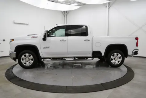More photos of 2021 Chevrolet Silverado 2500HD LTZ at Chillicothe Truck, OH
