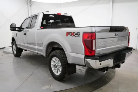 More photos of 2020 Ford F-250SD XLT at Chillicothe Truck, OH