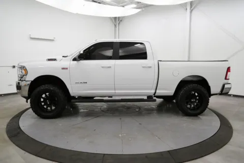 More photos of 2022 Ram 2500 Big Horn at Chillicothe Truck, OH