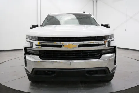 Photos of 2019 Chevrolet Silverado 1500 LT for sale in Chillicothe, OH at Chillicothe Truck