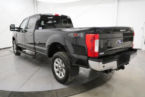 More photos of 2017 Ford F-250SD Lariat at Chillicothe Truck, OH