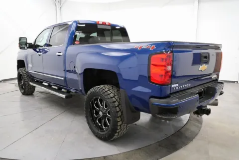 More photos of 2015 Chevrolet Silverado 2500HD High Country at Chillicothe Truck, OH