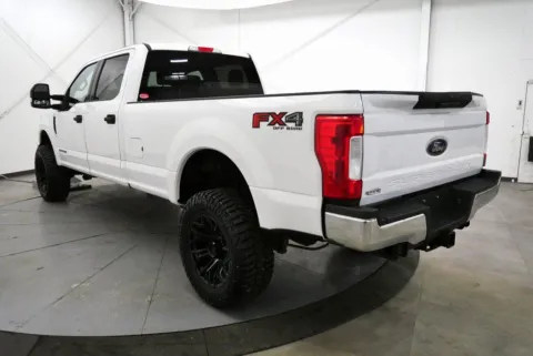 More photos of 2018 Ford F-350SD XLT at Chillicothe Truck, OH