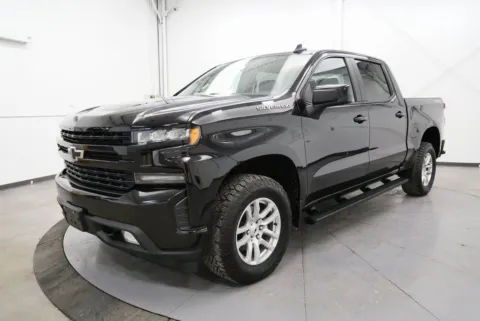 Another view of 2021 Chevrolet Silverado 1500 RST for sale in Chillicothe, OH at Chillicothe Truck