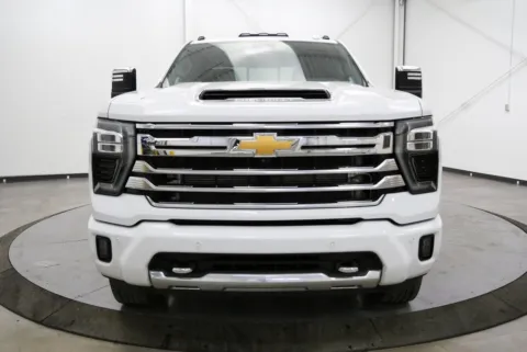 Photos of 2024 Chevrolet Silverado 3500HD High Country for sale in Chillicothe, OH at Chillicothe Truck