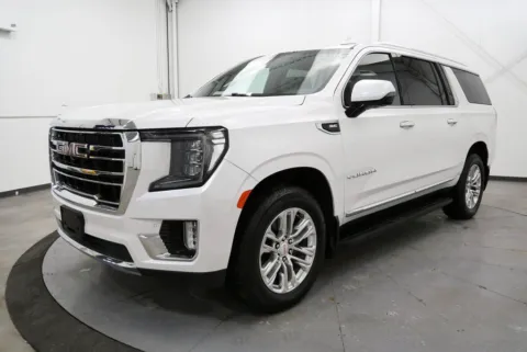 Another view of 2021 GMC Yukon XL SLT for sale in Chillicothe, OH at Chillicothe Truck