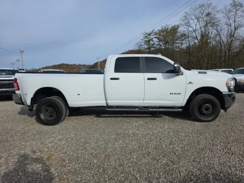 More photos of 2023 Ram 3500 Big Horn at Chillicothe Truck, OH