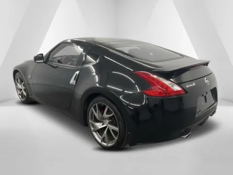 More photos of 2016 Nissan 370Z Sport at Chillicothe Truck, OH
