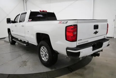 More photos of 2019 Chevrolet Silverado 3500HD LTZ at Chillicothe Truck, OH