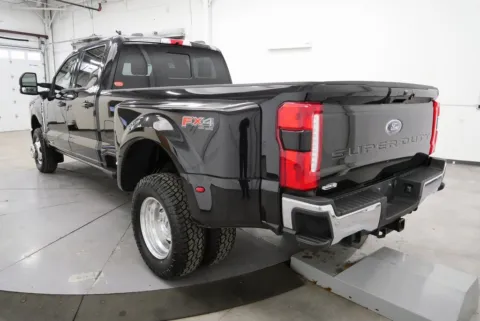 More photos of 2024 Ford F-350SD Lariat at Chillicothe Truck, OH