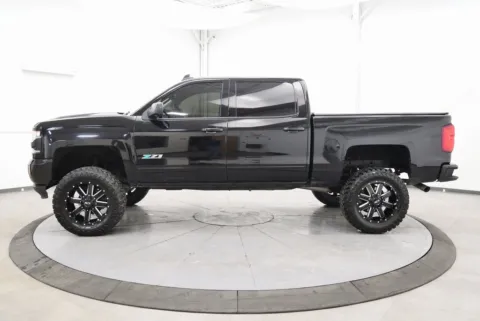 More photos of 2018 Chevrolet Silverado 1500 LTZ at Chillicothe Truck, OH