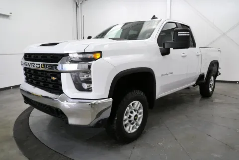 Another view of 2020 Chevrolet Silverado 2500HD LT for sale in Chillicothe, OH at Chillicothe Truck