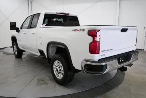 More photos of 2020 Chevrolet Silverado 2500HD LT at Chillicothe Truck, OH