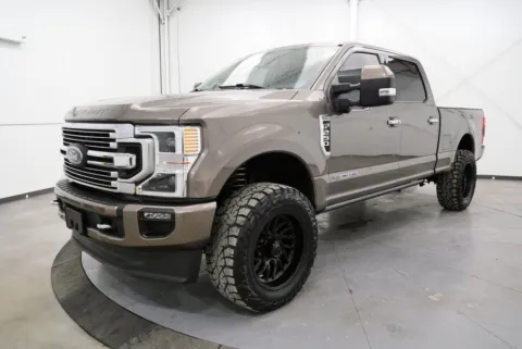 Another view of 2020 Ford F-250SD Limited for sale in Chillicothe, OH at Chillicothe Truck