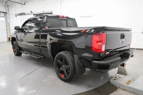 More photos of 2018 Chevrolet Silverado 1500 LTZ at Chillicothe Truck, OH