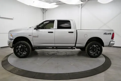 More photos of 2016 Ram 2500 Tradesman at Chillicothe Truck, OH