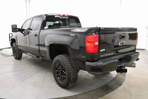 More photos of 2018 Chevrolet Silverado 2500HD LTZ at Chillicothe Truck, OH