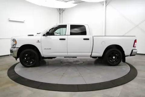 More photos of 2020 Ram 2500 Tradesman at Chillicothe Truck, OH