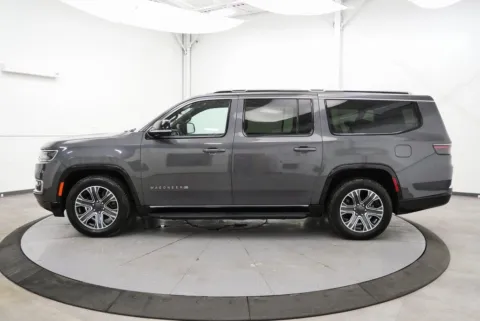 More photos of 2024 Jeep Wagoneer L Series II at Chillicothe Truck, OH